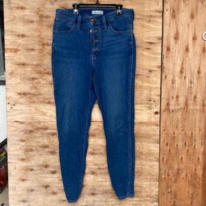 Madewell Woman’s Jeans Size 30 Blue Button Up Curvy Toadtripper